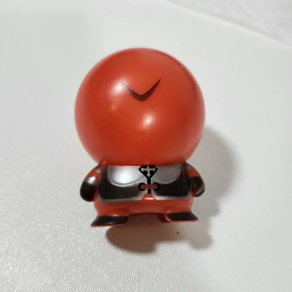 Tomy Capsule Ball Set of 9 Overwatch Warcraft Diablo Blizzard Blizzcon Exclusive